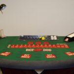 Les jeux de table méconnus : Pai Gow Poker, Red Dog, et plus encore
